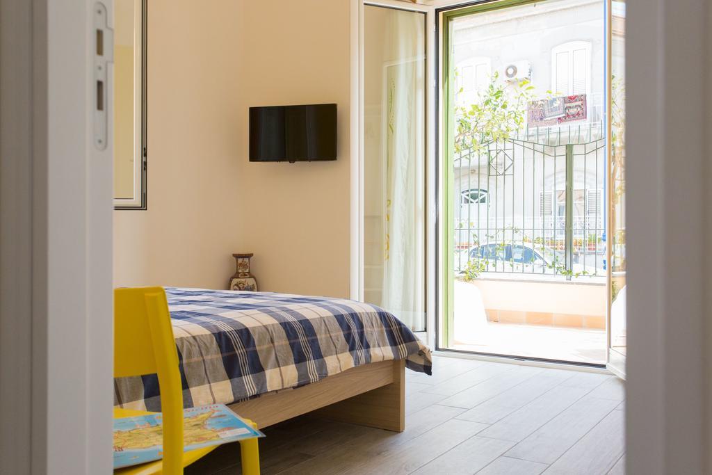 Nonna Anna Rooms Палермо Екстериор снимка